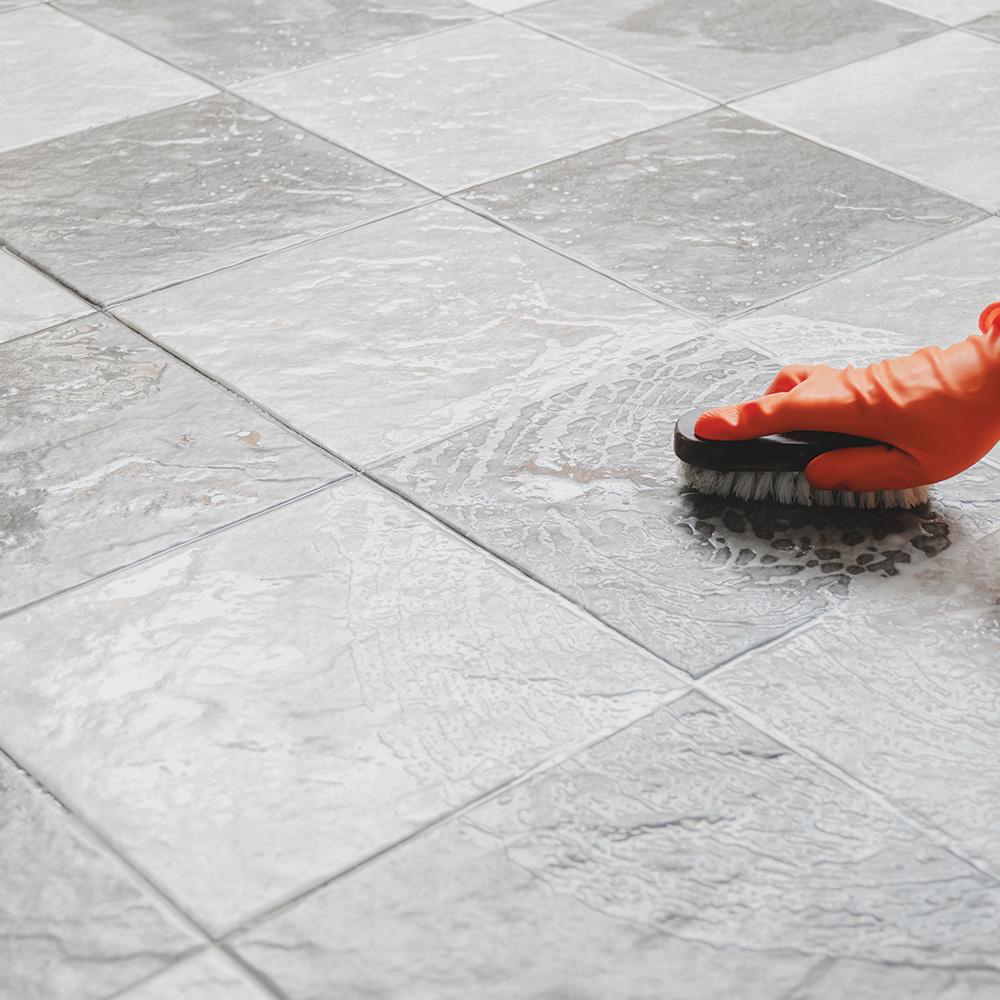 Solution for cleaning cement stains and removing construction material residues, Residuum Cleaner, NanoPhos